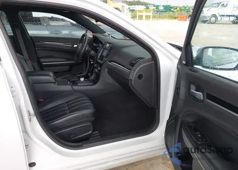 2022 Chrysler 300 S from USA, damaged, VIN 2C3CCABG9NH184401